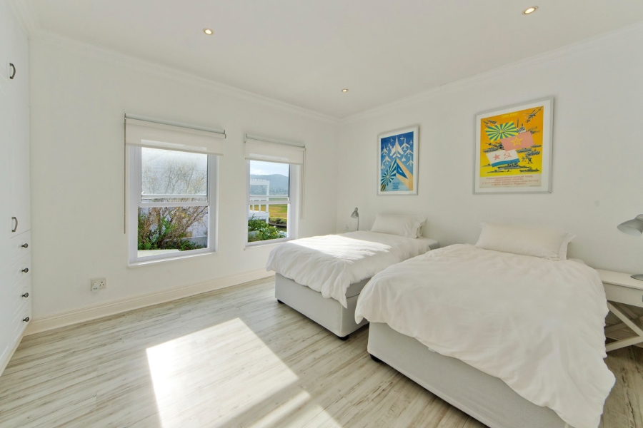 5 Bedroom Property for Sale in Thesen Islands Western Cape